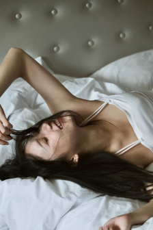 FREE嫩白18SEX性HD处